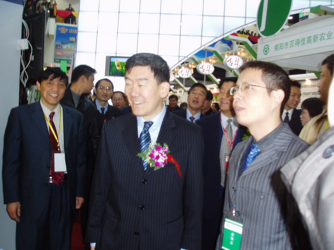 超大 超大現(xiàn)代農(nóng)業(yè) 超大現(xiàn)代農(nóng)業(yè)集團 超大 超大現(xiàn)代農(nóng)業(yè) 超大現(xiàn)代農(nóng)業(yè)集團