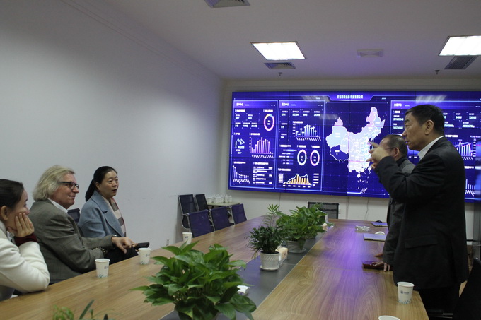 超大 超大現(xiàn)代農(nóng)業(yè) 超大現(xiàn)代農(nóng)業(yè)集團 超大 超大現(xiàn)代農(nóng)業(yè) 超大現(xiàn)代農(nóng)業(yè)集團