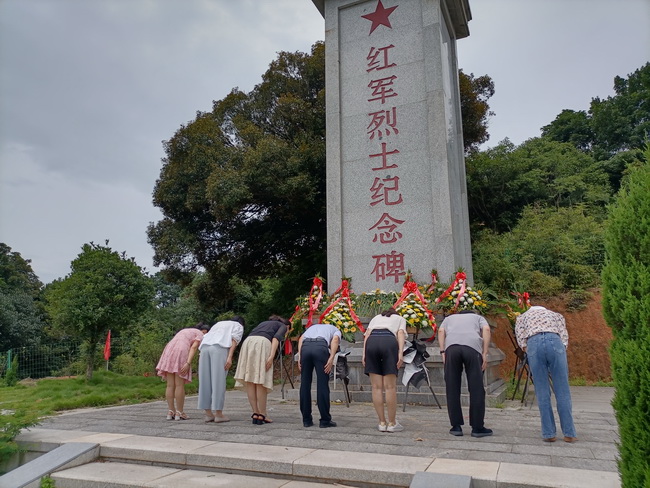 超大 超大現(xiàn)代農(nóng)業(yè) 超大現(xiàn)代農(nóng)業(yè)集團(tuán)