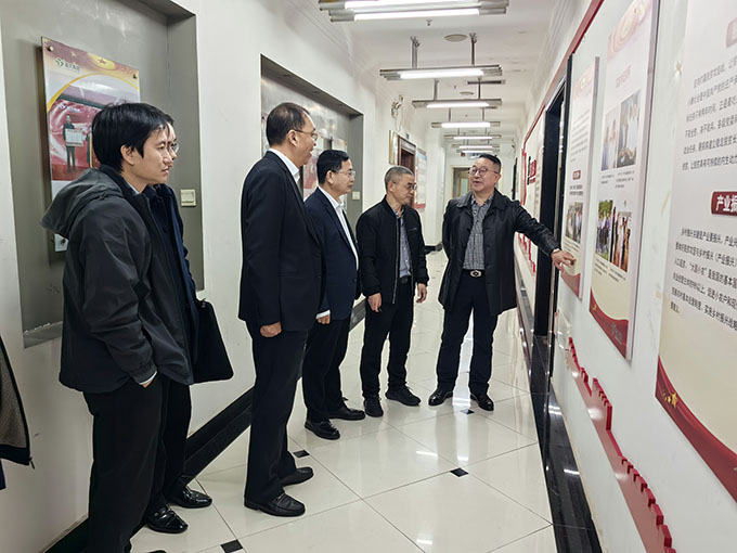 超大 超大現(xiàn)代農(nóng)業(yè) 超大現(xiàn)代農(nóng)業(yè)集團(tuán)